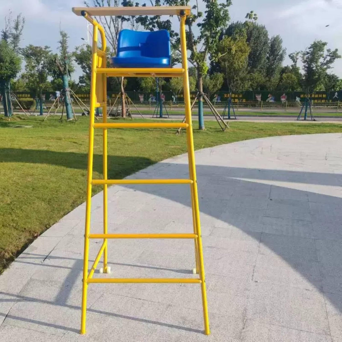 Sports Official Seat Elevated Referee Chair Volleyball Ladder Structure Umpire Pipe Two-Material Construction Secure Side Panel Suitable for Tournament Training