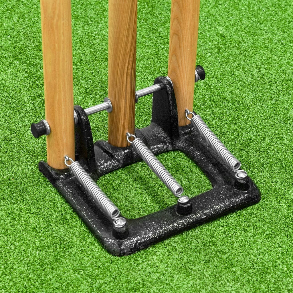 FORTRESS Forza Spring Back Cricket Stumps â Freestanding Wicket Set